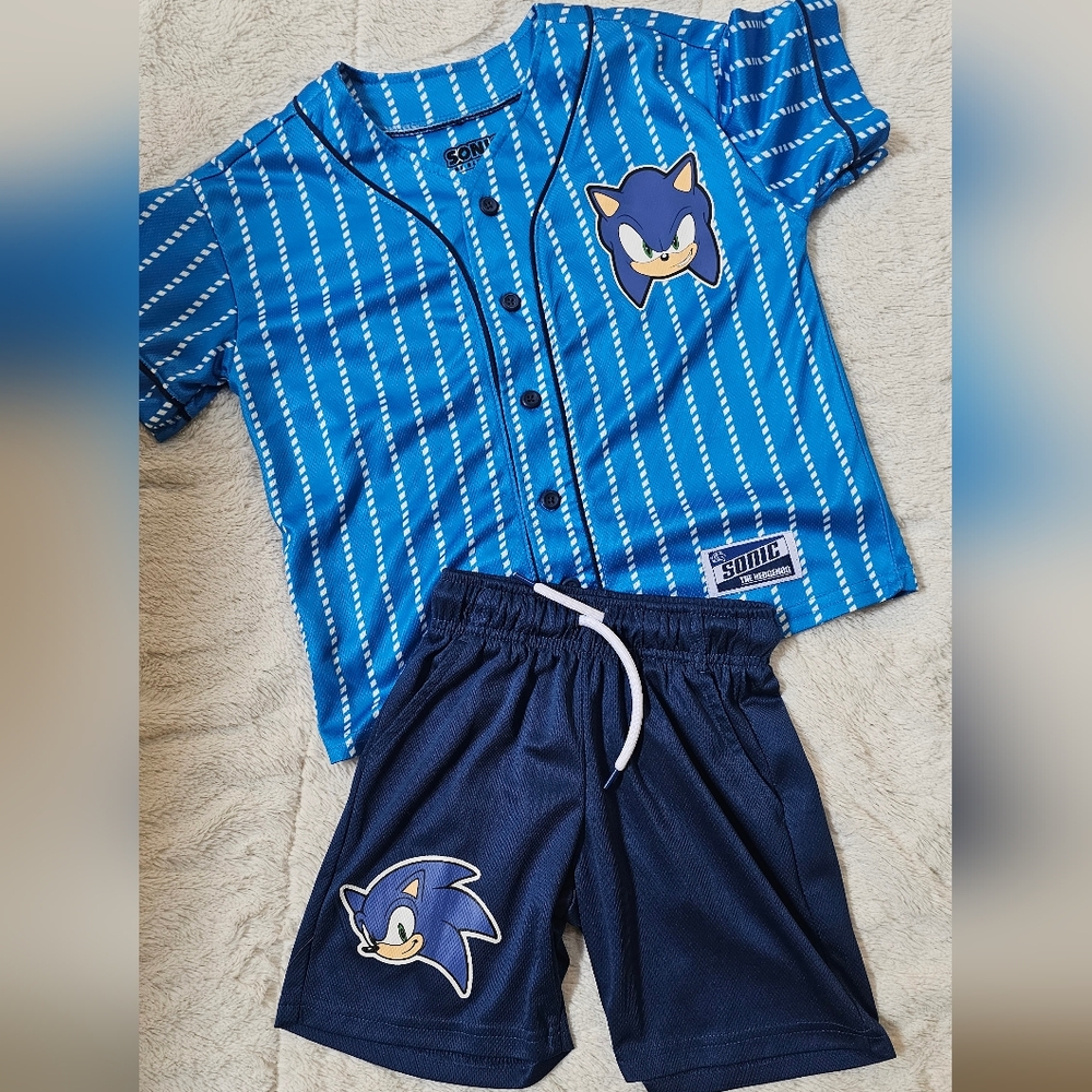 Blue Sonic the Hedgehog Shirt and Shorts Set